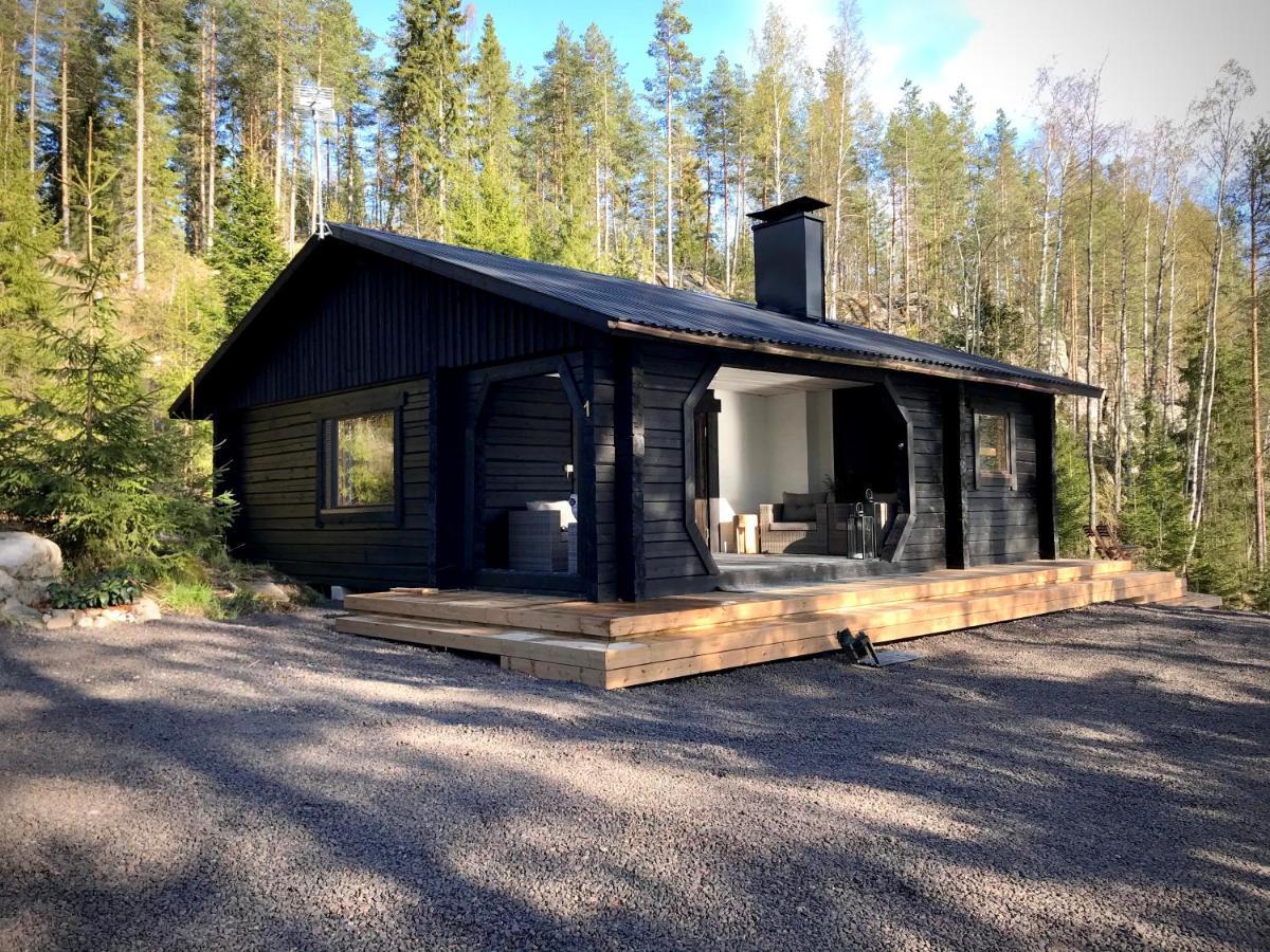 Iken Moekit * Heinola