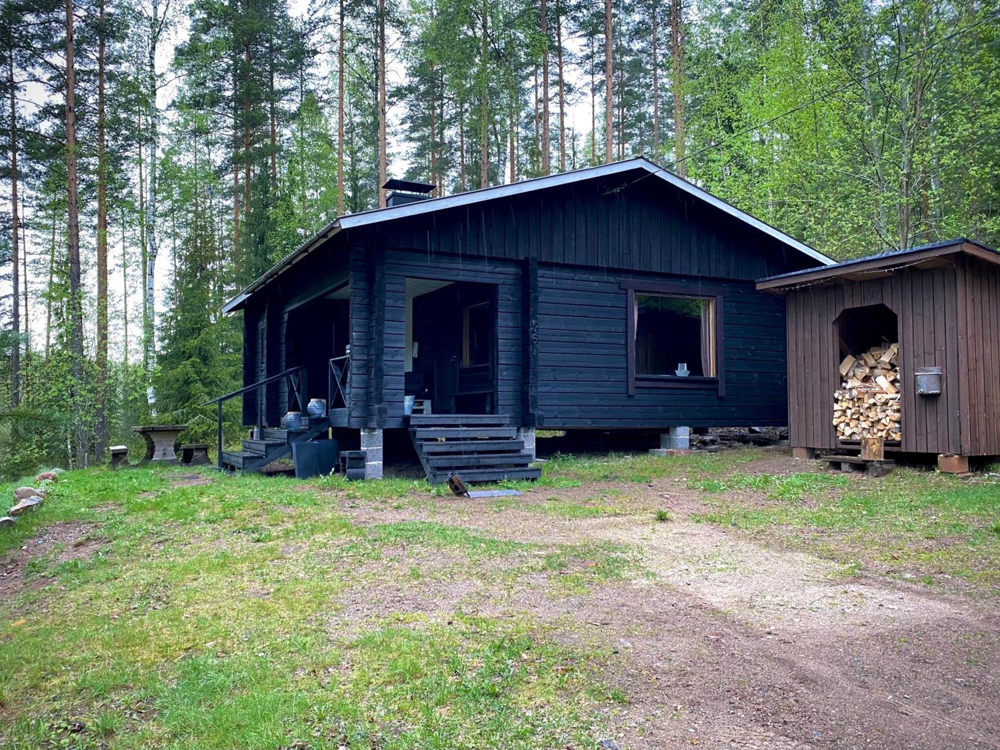 Iken Moekit Ferienhaus *